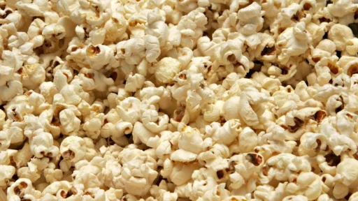 Can Birds Eat Popcorn? A Complete Guide for Bird Owners